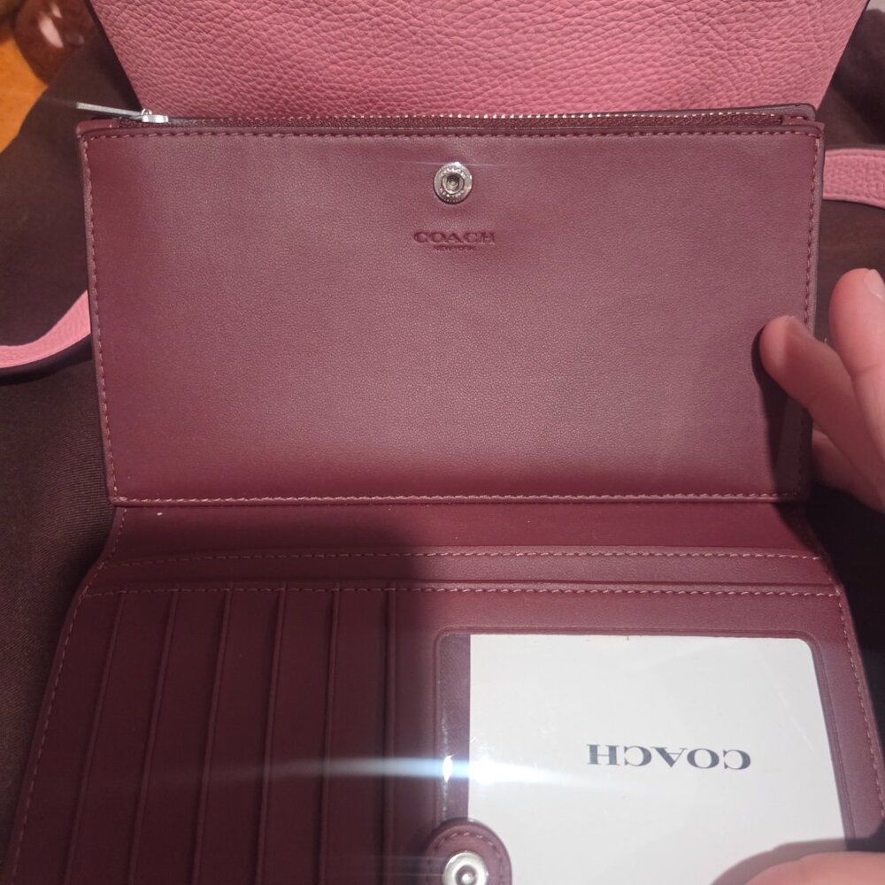 Pink Leather Coach bag and wallet - Picture 4 of 16